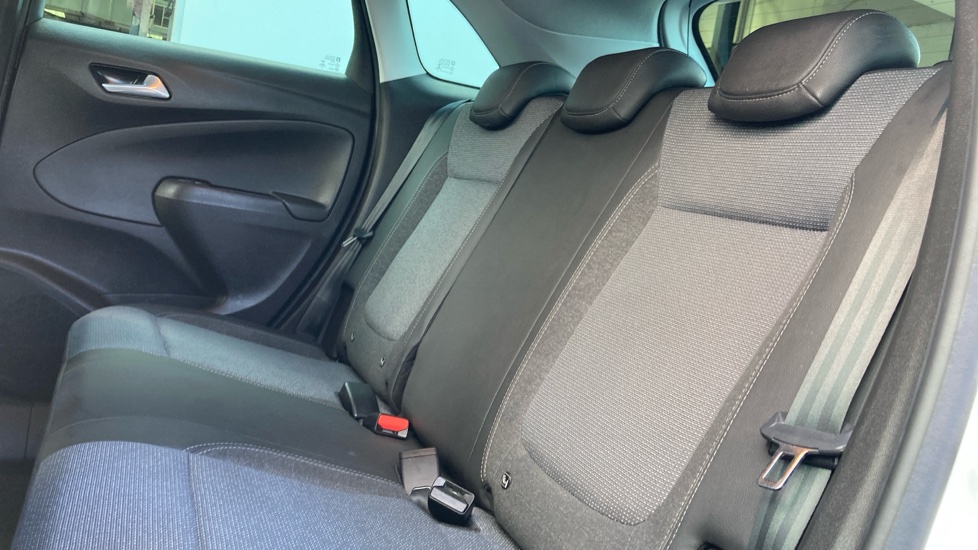 Vauxhall Crossland 1.2 Elite Edition 5dr Petrol Hatchback - Image 16