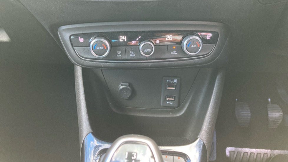 Vauxhall Crossland 1.2 Elite Edition 5dr Petrol Hatchback - Image 28