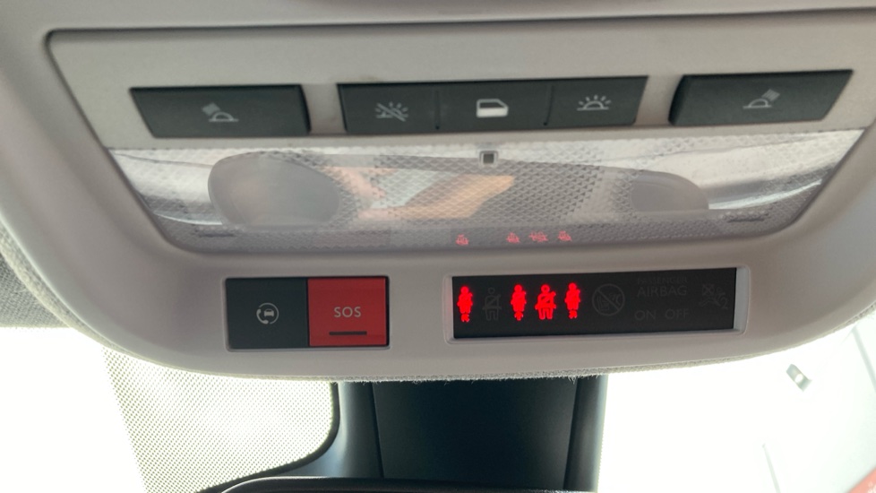 Vauxhall Crossland 1.2 Elite Edition 5dr Petrol Hatchback - Image 33