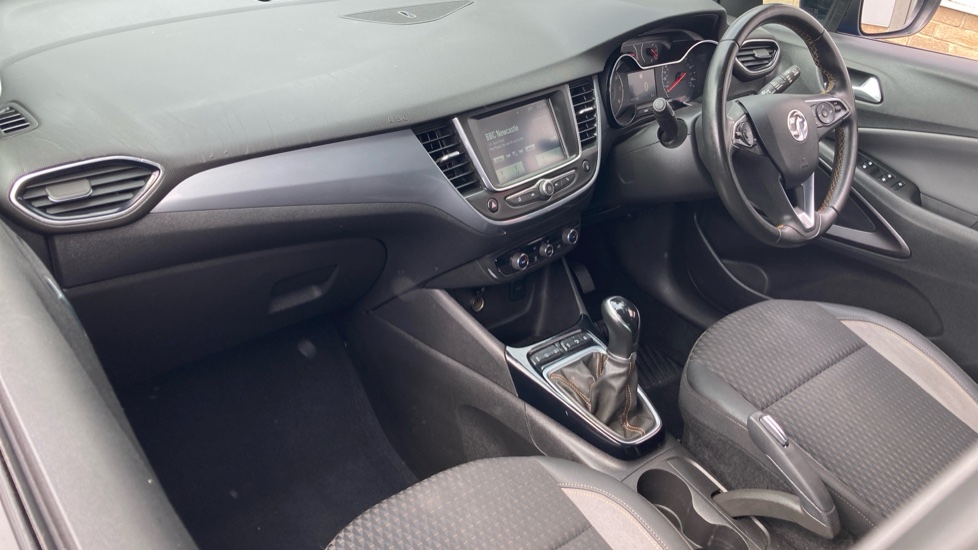 Vauxhall Crossland X 1.2 [83] Elite 5dr Petrol Hatchback - Image 9