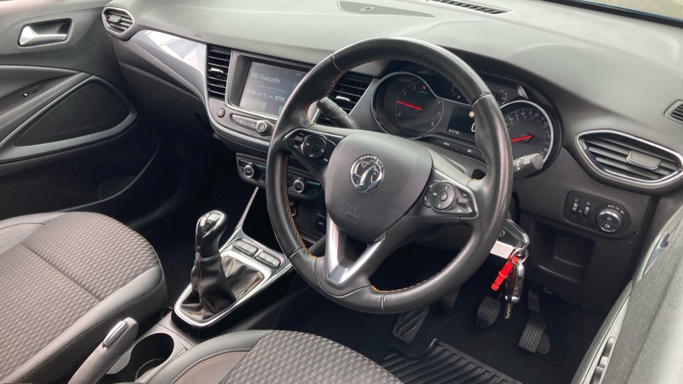 Vauxhall Crossland X 1.2 [83] Elite 5dr Petrol Hatchback - Image 11
