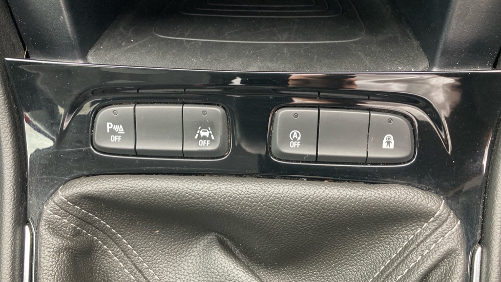 Vauxhall Grandland 1.2 Turbo GS 5dr Petrol Hatchback - Image 32