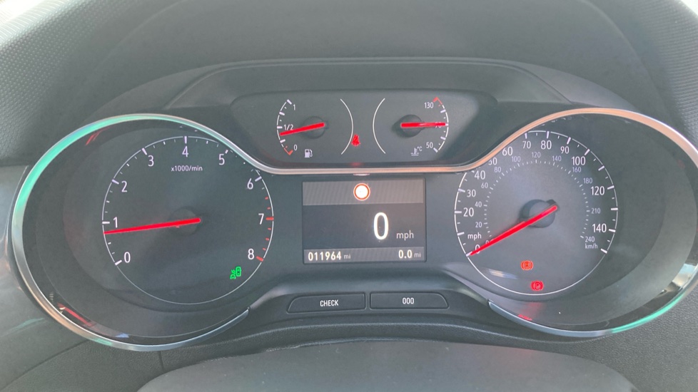 Vauxhall Crossland 1.2 Turbo Ultimate 5dr Petrol Hatchback - Image 18