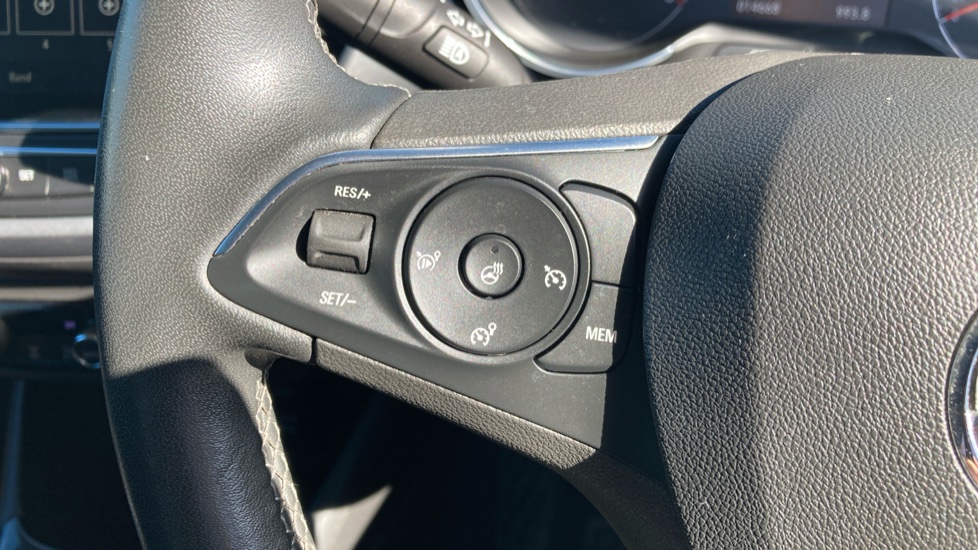 Vauxhall Crossland 1.2 Turbo Ultimate 5dr Petrol Hatchback - Image 21