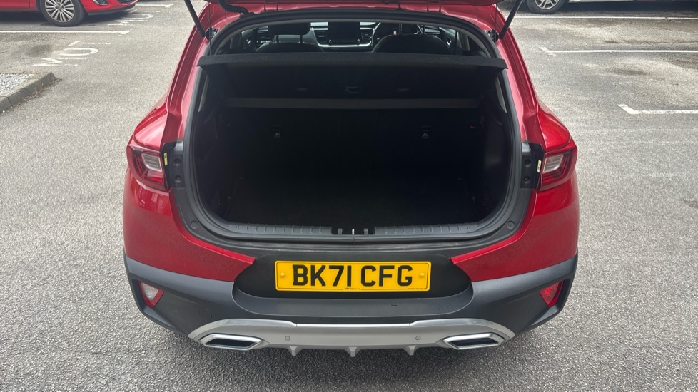 Kia Stonic 1.0T GDi 48V GT-Line 5dr Petrol Estate - Image 4