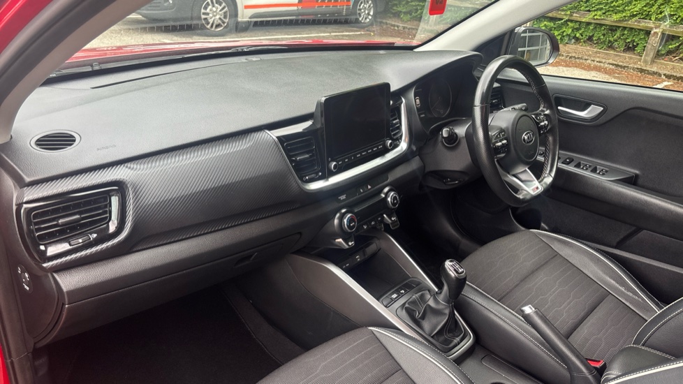 Kia Stonic 1.0T GDi 48V GT-Line 5dr Petrol Estate - Image 9