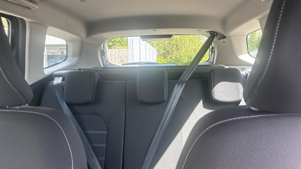 Dacia Duster 1.0 TCe 90 Expression 5dr Petrol Estate - Image 15