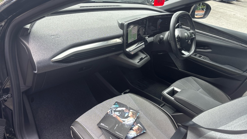 Renault Megane E-Tech EV60 160kW Techno 60kWh Optimum Charge 5dr Auto Electric Hatchback - Image 9
