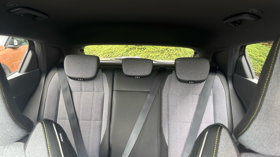 Renault Megane E-Tech EV60 160kW Techno 60kWh Optimum Charge 5dr Auto Electric Hatchback - Image 15