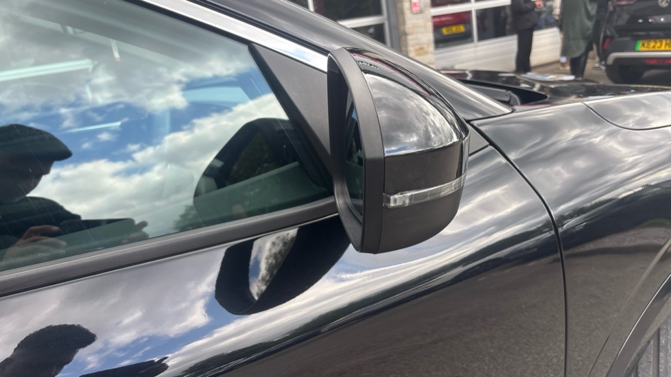 Renault Megane E-Tech EV60 160kW Techno 60kWh Optimum Charge 5dr Auto Electric Hatchback - Image 46
