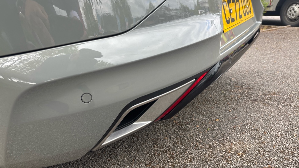 DS 4 1.2 PureTech Bastille 5dr EAT8 Petrol Hatchback - Image 46