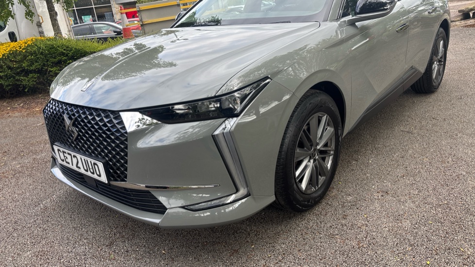 DS 4 1.2 PureTech Bastille 5dr EAT8 Petrol Hatchback - Image 53