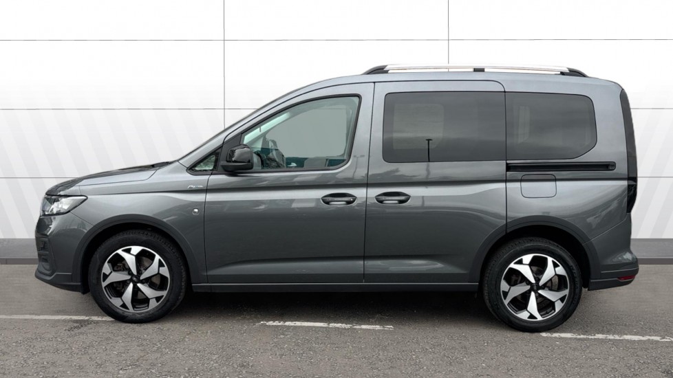 Ford Tourneo Connect 2.0 EcoBlue Active 5dr Diesel Estate - Image 5