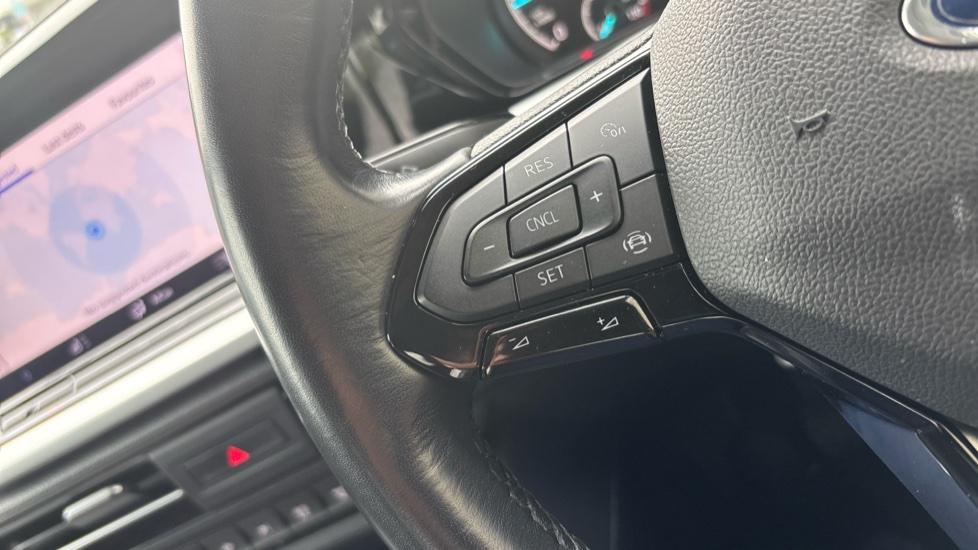 Ford Tourneo Connect 2.0 EcoBlue Active 5dr Diesel Estate - Image 22