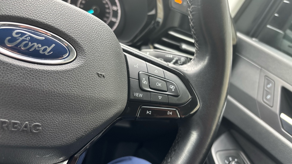 Ford Tourneo Connect 2.0 EcoBlue Active 5dr Diesel Estate - Image 23