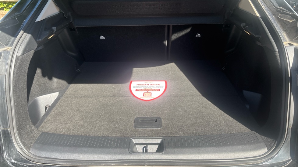 Nissan ARIYA 160kW Advance 63kWh 22kWCh 5dr Auto Electric Hatchback - Image 4