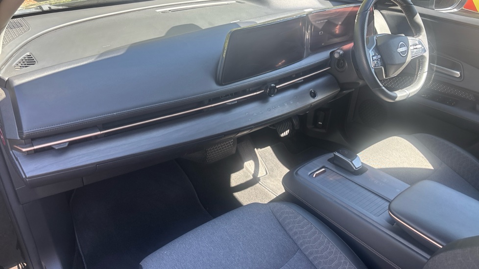 Nissan ARIYA 160kW Advance 63kWh 22kWCh 5dr Auto Electric Hatchback - Image 9