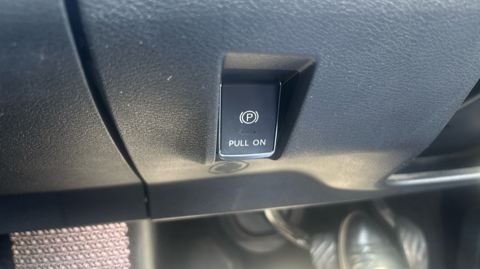 Nissan ARIYA 160kW Advance 63kWh 22kWCh 5dr Auto Electric Hatchback - Image 31