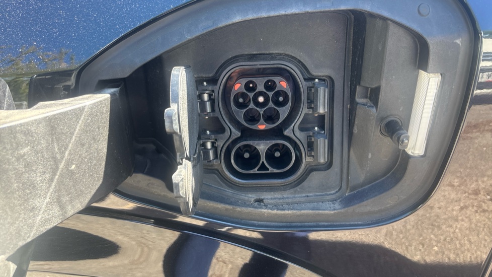 Nissan ARIYA 160kW Advance 63kWh 22kWCh 5dr Auto Electric Hatchback - Image 47