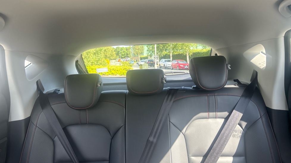 MG ZS 1.0T GDi Exclusive 5dr DCT Petrol Hatchback - Image 15