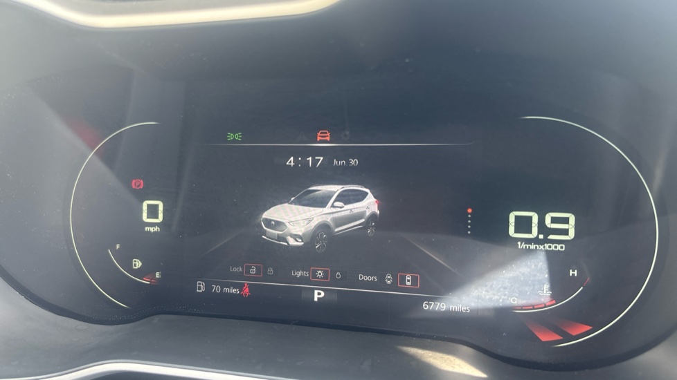MG ZS 1.0T GDi Exclusive 5dr DCT Petrol Hatchback - Image 18