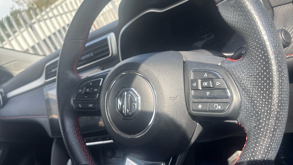 MG ZS 1.0T GDi Exclusive 5dr DCT Petrol Hatchback - Image 21