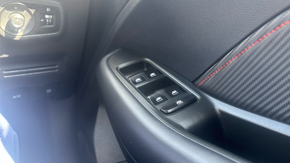 MG ZS 1.0T GDi Exclusive 5dr DCT Petrol Hatchback - Image 26