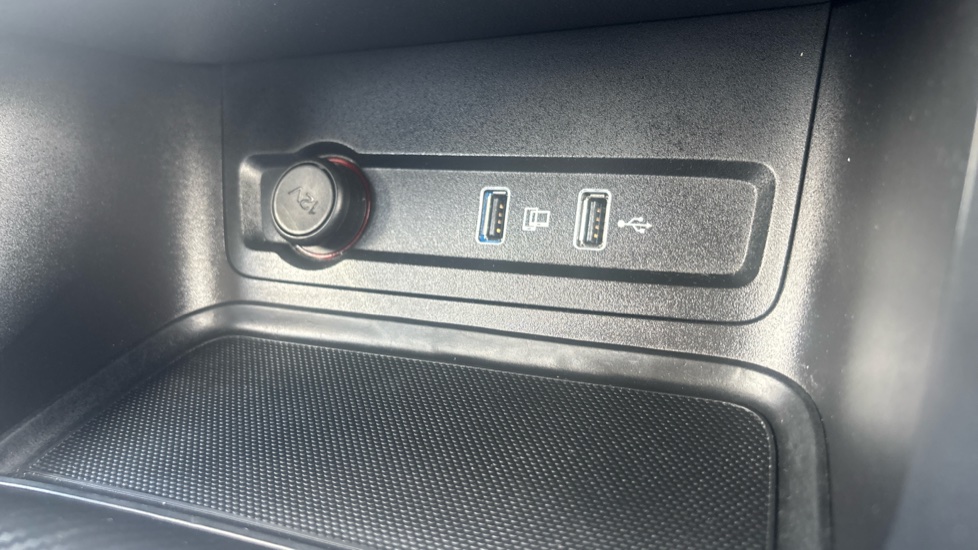 MG ZS 1.0T GDi Exclusive 5dr DCT Petrol Hatchback - Image 31