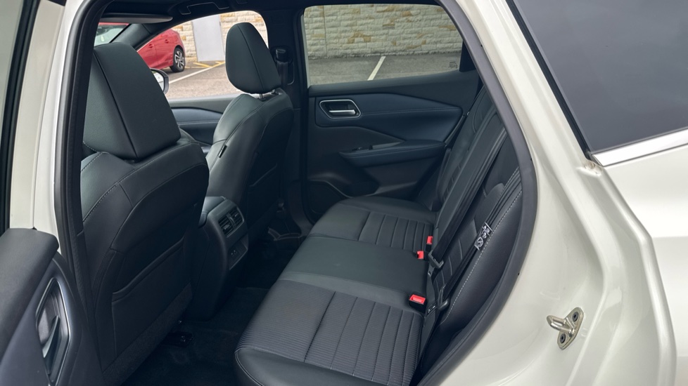 Nissan Qashqai 1.5 E-Power Tekna 5dr Auto Hybrid Hatchback - Image 16