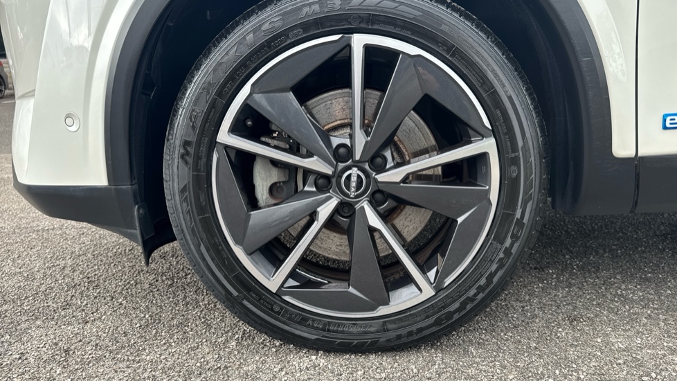 Nissan Qashqai 1.5 E-Power Tekna 5dr Auto Hybrid Hatchback - Image 25
