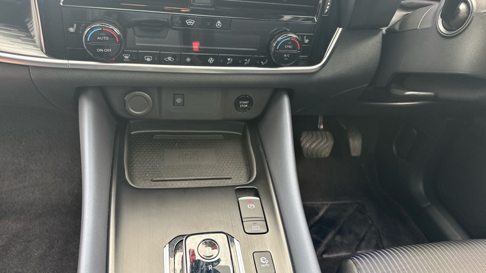 Nissan Qashqai 1.5 E-Power Tekna 5dr Auto Hybrid Hatchback - Image 28