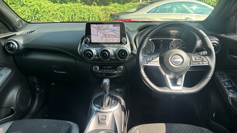 Nissan Juke 1.6 Hybrid N-Connecta 5dr Auto Hybrid Hatchback - Image 10
