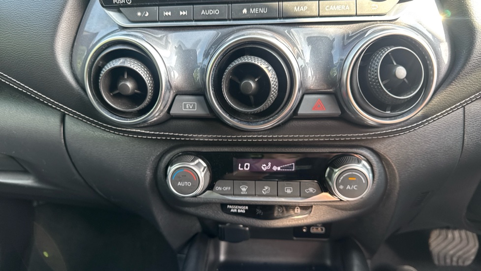 Nissan Juke 1.6 Hybrid N-Connecta 5dr Auto Hybrid Hatchback - Image 25