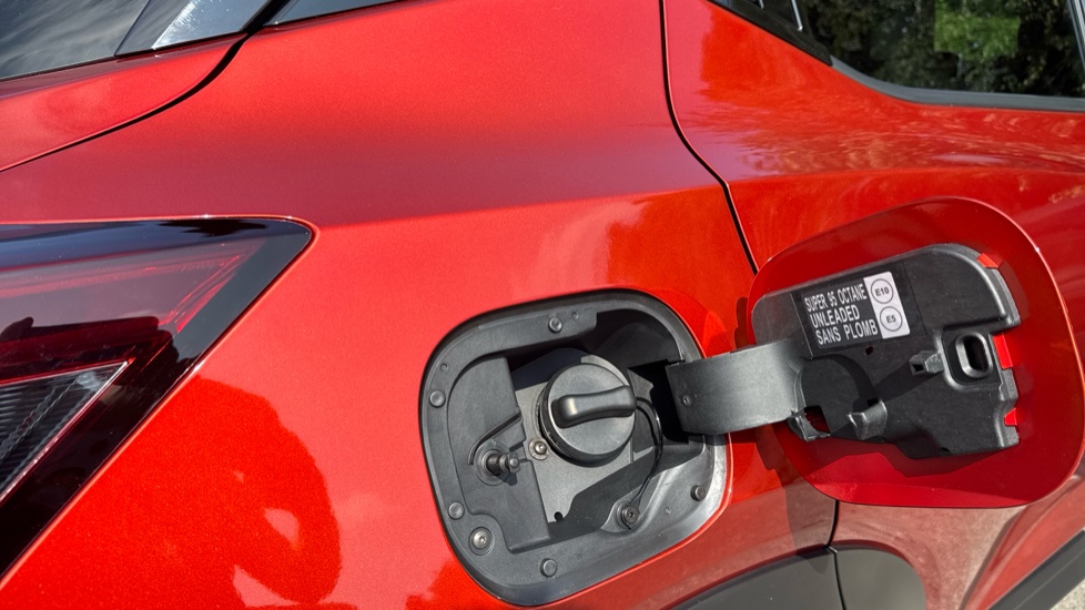 Nissan Juke 1.6 Hybrid N-Connecta 5dr Auto Hybrid Hatchback - Image 32