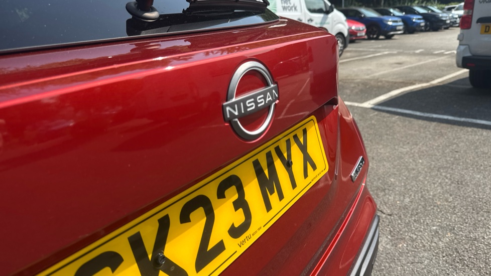 Nissan Juke 1.6 Hybrid N-Connecta 5dr Auto Hybrid Hatchback - Image 42