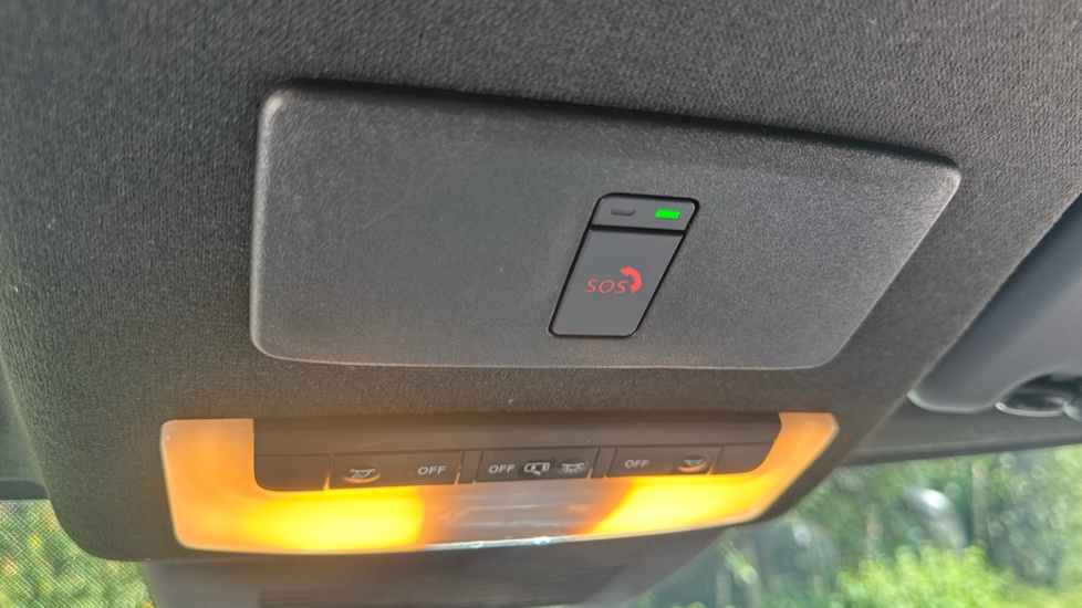 Nissan Juke 1.6 Hybrid N-Connecta 5dr Auto Hybrid Hatchback - Image 46