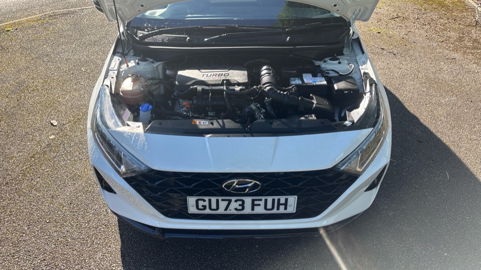 Hyundai i20 1.0T GDi 48V MHD Ultimate 5dr DCT Petrol Hatchback - Image 8