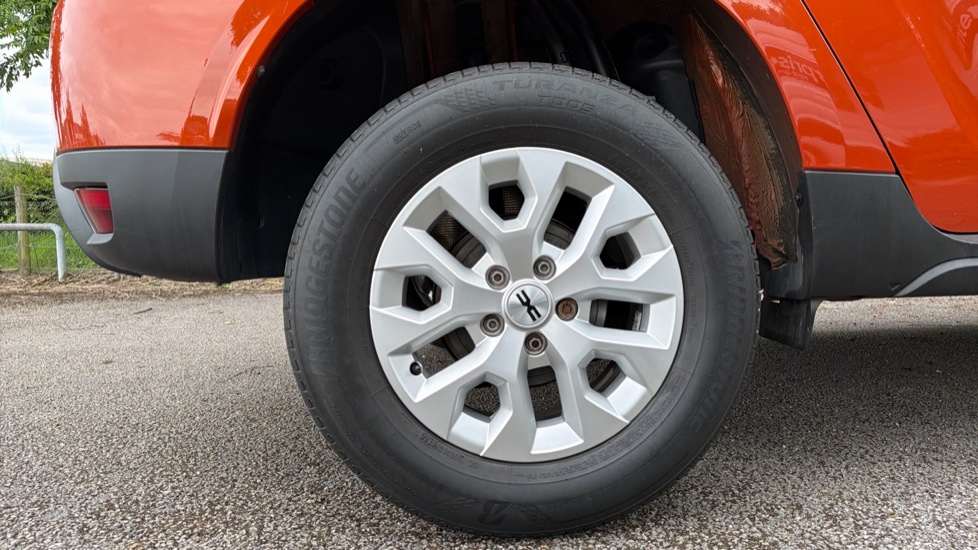 Dacia Duster 1.0 TCe 90 Expression 5dr Petrol Estate - Image 7
