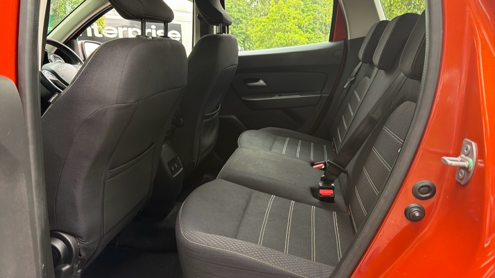 Dacia Duster 1.0 TCe 90 Expression 5dr Petrol Estate - Image 16