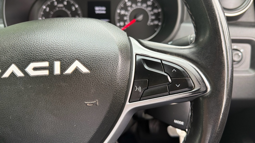 Dacia Duster 1.0 TCe 90 Expression 5dr Petrol Estate - Image 24