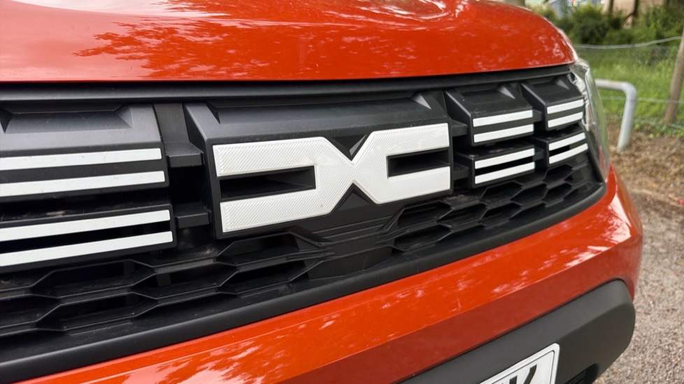 Dacia Duster 1.0 TCe 90 Expression 5dr Petrol Estate - Image 39