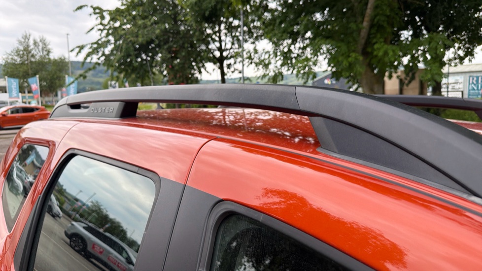 Dacia Duster 1.0 TCe 90 Expression 5dr Petrol Estate - Image 41