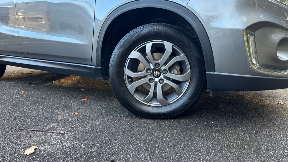 Suzuki Vitara 1.4 Boosterjet 48V Hybrid SZ4 5dr Petrol Estate - Image 46