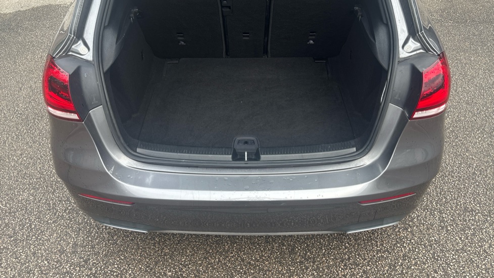 Mercedes-Benz A-Class A180 AMG Line 5dr Petrol Hatchback - Image 4