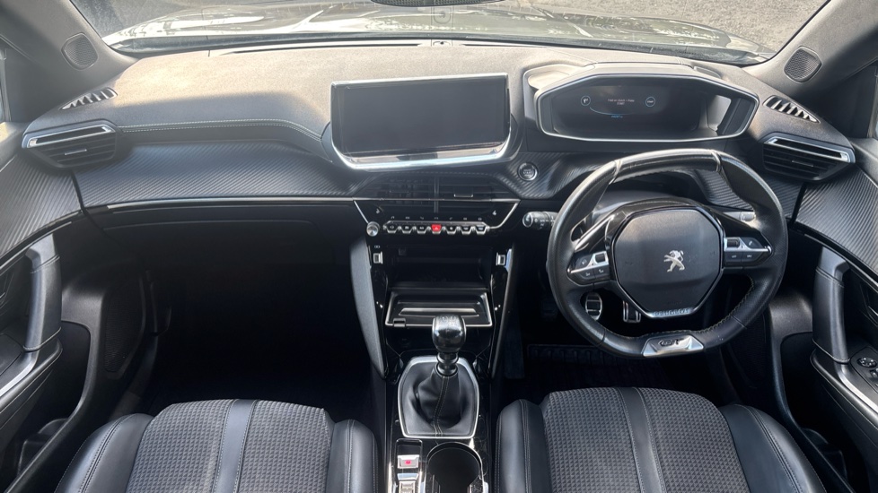 Peugeot 2008 1.2 PureTech 130 GT Line 5dr Petrol Estate - Image 10