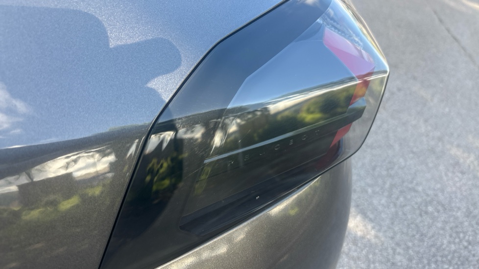 Peugeot 2008 1.2 PureTech 130 GT Line 5dr Petrol Estate - Image 63