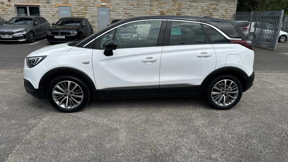 Vauxhall Crossland X 1.2 [83] Griffin 5dr [Start Stop] Petrol Hatchback - Image 42
