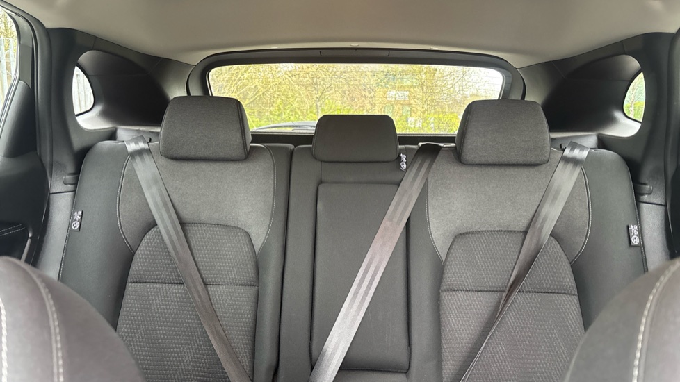 Nissan Qashqai 1.3 DiG-T MH N-Connecta 5dr Petrol Hatchback - Image 15