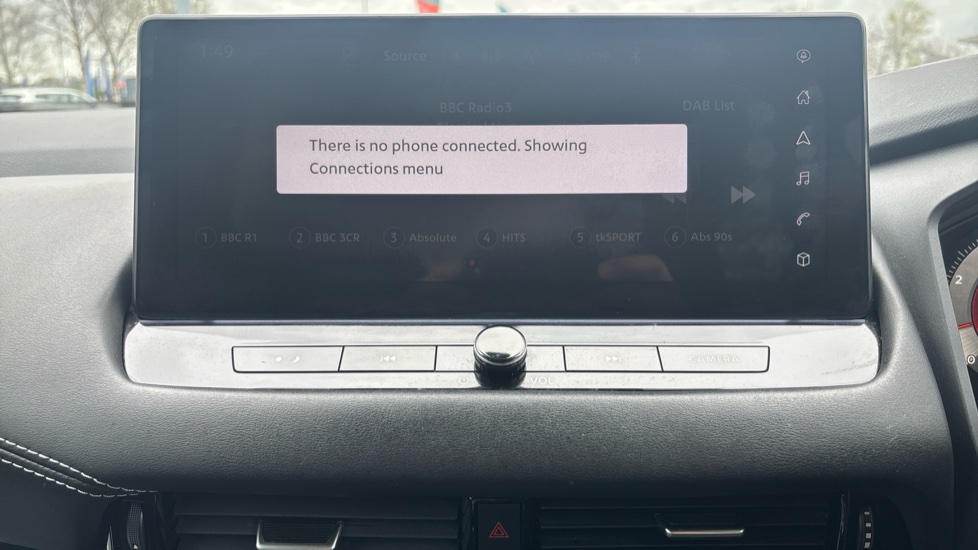 Nissan Qashqai 1.3 DiG-T MH N-Connecta 5dr Petrol Hatchback - Image 46