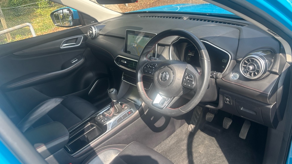 MG HS 1.5 T-GDI Excite 5dr Petrol Hatchback - Image 11